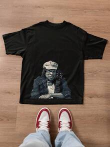 Basic T-Shirt With Milton Nascimento Print, New Model. - Black - View 1