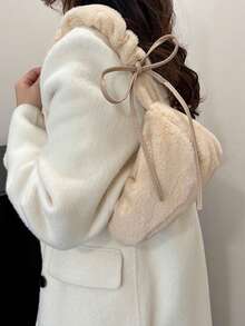 新款女士INS风小方包斜挎包，时尚链条毛绒包，秋冬韩版小方包 - 卡其色 - 查看 4