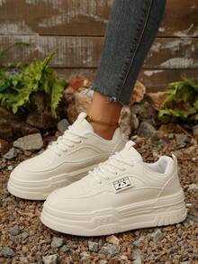 女士新款厚底时尚休闲运动鞋，低帮系带百搭平底鞋