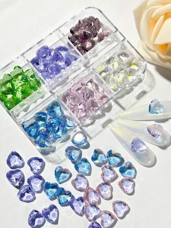 60颗/盒 透明玻璃心形宝石美甲装饰DIY，心形美甲钻，适用于美甲设计、饰品手工设计、美甲沙龙，青春活力，可爱风格，适合日韩流行元素美甲装饰可爱主题