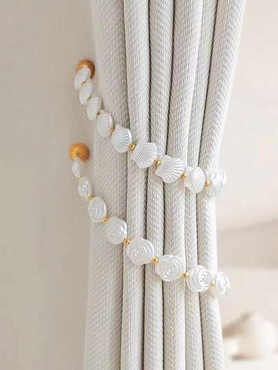 The Creative, Light Luxury And High-End Gauze Curtain Ties In The Shape Of Shell Camellia Are Decorated With French Magnetic Buckle Ties