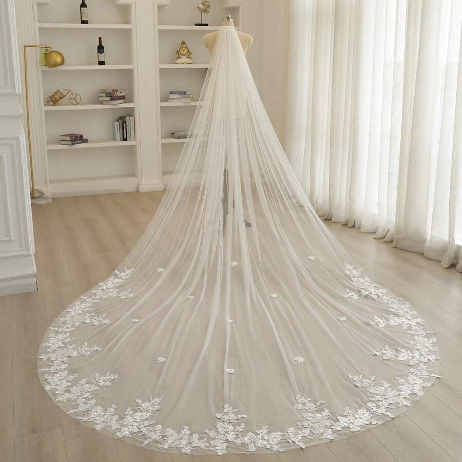 象牙色长款蕾丝花朵新娘头纱 - 米色 - 查看 1