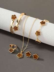 1 Set Of Women Jewelry Includes 1 Necklace With Lucky Five-Leaf Clover Pendant, 1 Bracelet, 1 Pair Of Earrings, 1 Ring, 1 Bangle Valentine's Day Accessories