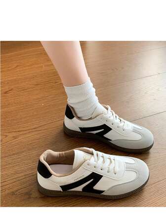 Dam multifunktionella mode vardagsskor, platta halkfria snörningar med rund tå och gummisula, svarta färgblock, matchande skor för varje dag, vardagsskor storlek 36-41, moderiktiga