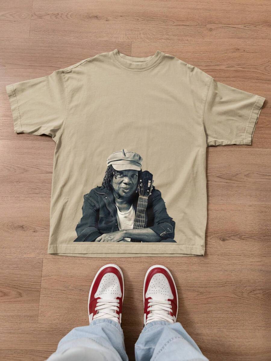 Camiseta Básica Estampa Milton Nascimento Modelo Novo. - Capuccino - Visão 1