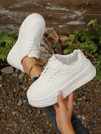 女士新款厚底时尚休闲运动鞋，低帮系带百搭平底鞋