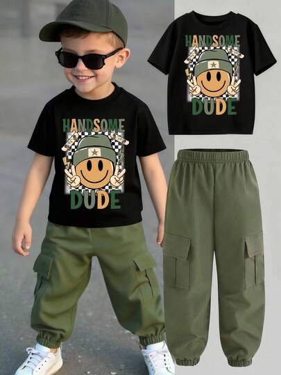 男童卡通印花圆领短袖T恤和工装裤套装