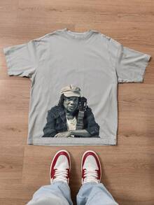 Basic T-Shirt With Milton Nascimento Print, New Model. - Grey - View 1