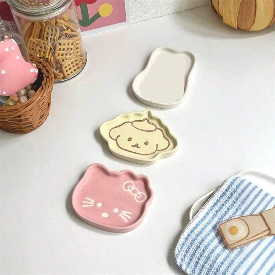 [Authorized] 1PC Sanrio Hello Kitty Dipping Dish, Household Ceramic Soy Sauce Dish, Tomato Multifunctional Seasoning Dish, Flavor Dish, Valentine's Day And New Year Seasoning Dish