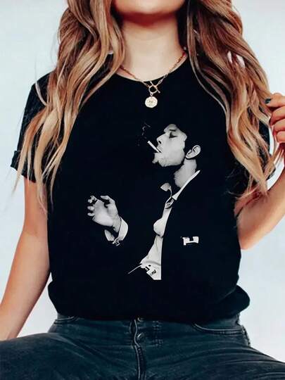 100% Cotton Man Smoking Cigarette In Suit Print T-Shirt Round Neck Short Sleeve Streetwear Breathable Homme Soft Unisex Fashion Shirts