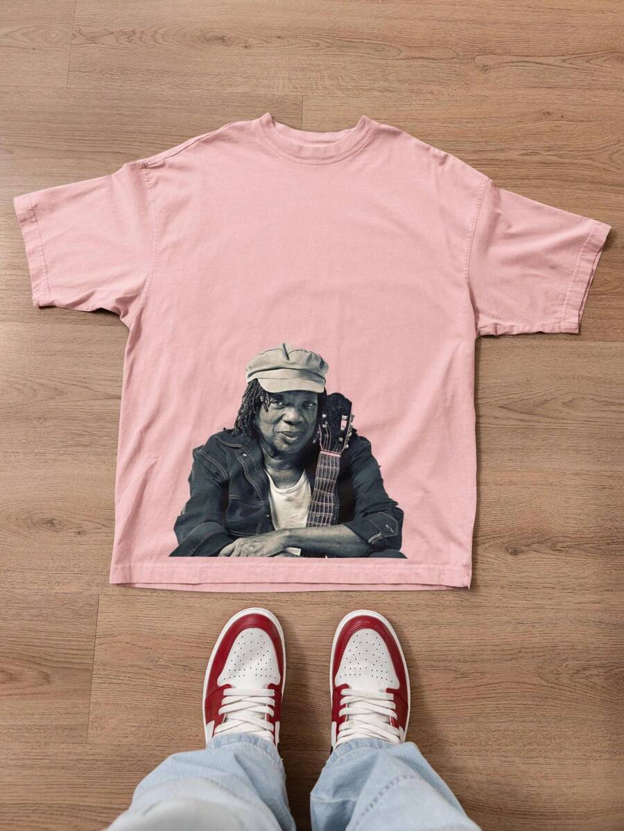 Basic T-Shirt With Milton Nascimento Print, New Model. - Baby Pink - View 1