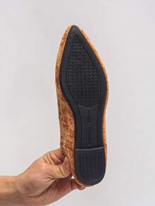 Giày bệt mũi nhọn cỡ lớn 35-45 dành cho nữ, Giày lười thường ngày ngoài trời mùa thu mới, Giày lười đế mềm thời trang dành cho lái xe, Giày bệt đa năng kết hợp với váy - Sọc Nâu-Vàng Nhung - Xem 8