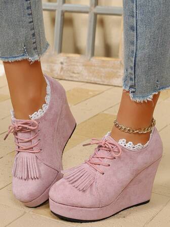 时尚厚底系带休闲鞋，新款厚底坡跟鞋，适合大码女性，春秋季穿着，尺码偏小一码