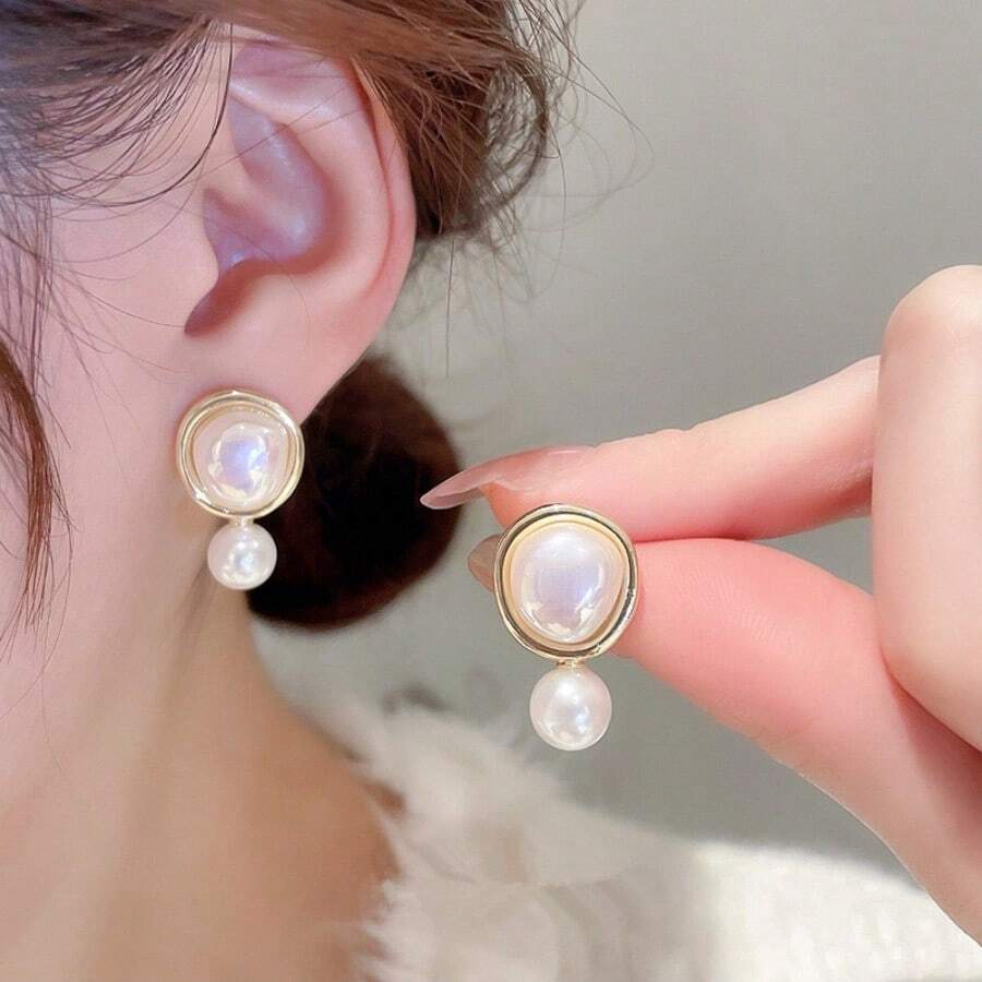 1 Pair Of New Faux Pearl Mermaid Tears Hemispherical Earrings, A Must-Have For Ladies - Gold - View 1