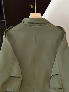 Chaqueta de estilo utilitario para mujer, cuello de embudo de moda, múltiples bolsillos con cordón en la cintura, chaqueta corta de motocicleta para verano - Verde militar - Ver 10