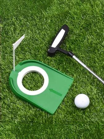 Golfputterkopp med innerring - Förfina dina puttfärdigheter när som helst, var som helst - Perfekt val för inomhus- och utomhusträning - Lämplig för alla putters - Grön filtdesign förbättrar precisionen - Utmärkt tillbehör för både män och kvinnor i golf