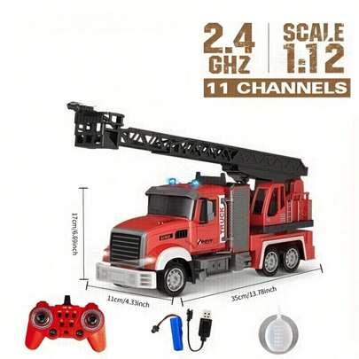 2.4G 11-Channel Remote Control Fire Truck With Extendable Ladder, Multi-Function Remote Control Rescue Vehicle With LED Lights And Water Spray, Rechargeable Outdoor Toy Car, Realistic Fire Truck Toy, Ideal Christmas/Birthday Gift For Boys