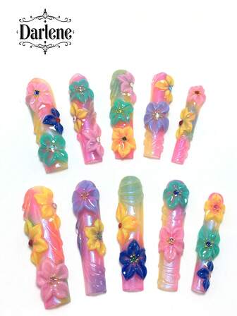 Cada set consta de 10 paneles acrílicos hechos a mano con forma de ataúdes estilo Y2K, diseñados al estilo francés con rhinestones y decoraciones de pétalos, disponibles en múltiples tonos y colores nude. 3 tamaños para ajustar, adecuado para fiestas, bailes y uso diario, incluye un kit de uñas, lo que lo convierte en un regalo ideal de uñas postizas para damas y niñas.