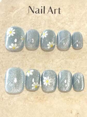 10片手工椭圆形假指甲贴纸，蓝金相间，饰以3D立体花卉图案，轻奢高端，冬季Y2K风格百搭——适合女孩和女士，可重复使用，适用于婚礼、派对、节日和其他场合。