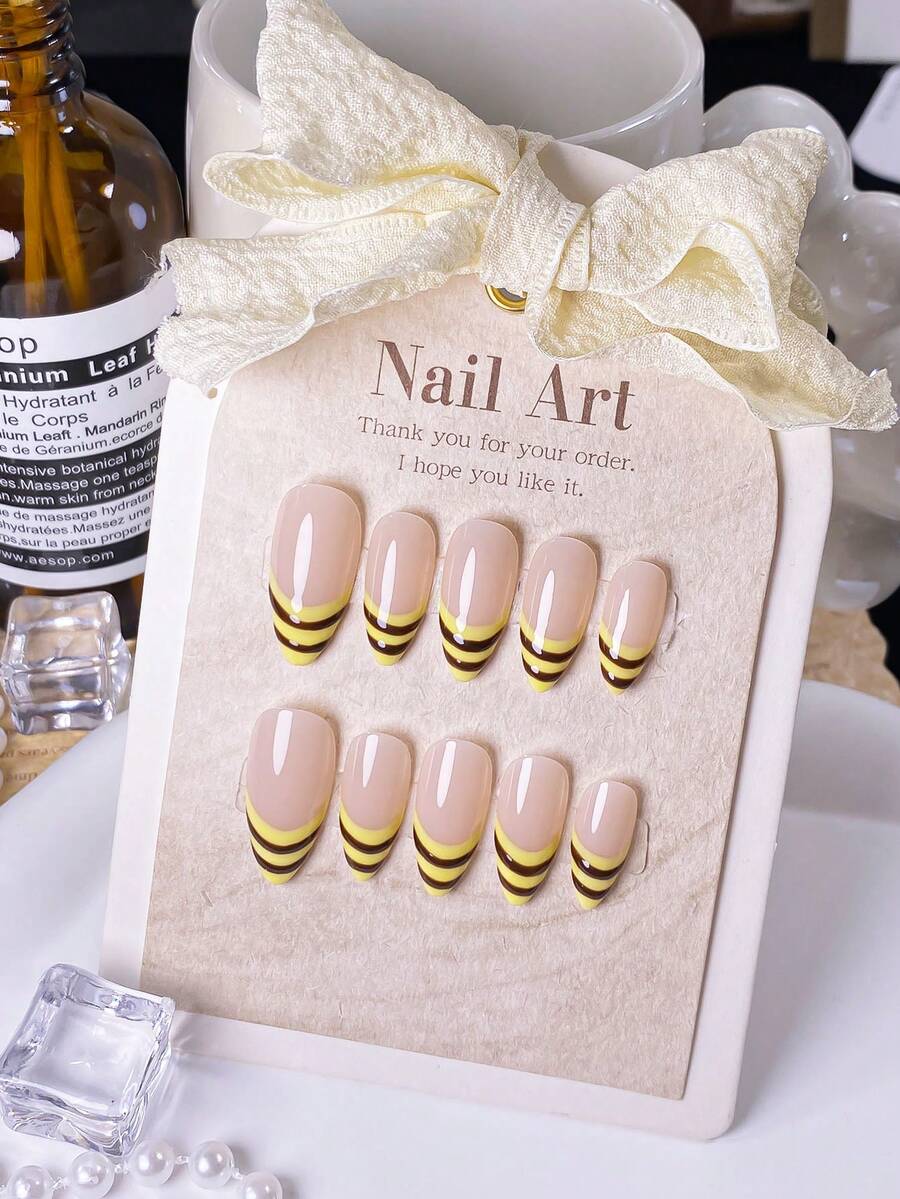 10pcs Handmade Almond-Shaped Yellow & Brown Criss-Cross French Striped Cute Minimalist Chic False Nails - Multicolor - View 1