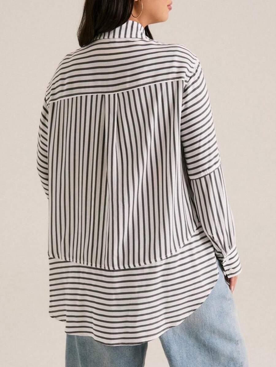 Camisa casual de bolso de manga longa com listras e abotoamento único para mulheres plus size, primavera - Listras cinza e brancas - Visão 1