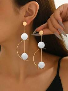 1对复古简约百搭创意长款几何半圆旋转耳环，配白色圆形珠子吊坠，适合女性日常、节日、派对、假日、情人节等场合佩戴，可作为礼物送给家人/朋友。 - 金黃色+白色 - 查看 5