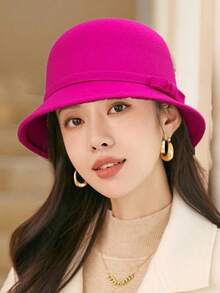 1顶新款秋冬百搭高顶帽，复古蝴蝶结高顶帽，优雅白色天鹅绒渔夫帽，时尚百搭，适合户外活动