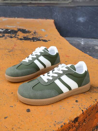 1 par de zapatillas casuales de piel de PU con cordones planos para mujer, color verde, adecuadas para todas las estaciones