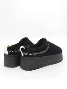 Bottes de neige pour femmes style casual automne et hiver 2025. Chaussettes à semelle épaisse et doublure en peluche, convenant pour les fêtes d'Halloween, Noël et le Nouvel An. Idéal pour les sorties, les courses, les voyages en neige en extérieur. - Noir - Voir 4