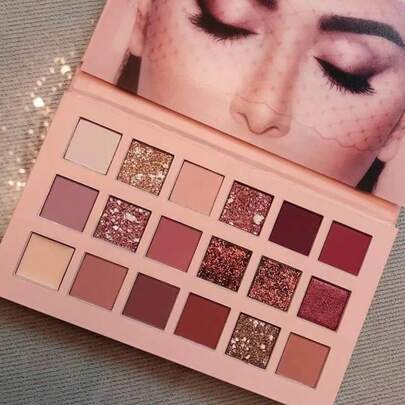 Paleta Nude New 18 Sombras – Rosas, Dorados y Ocres de Alta Pigmentación