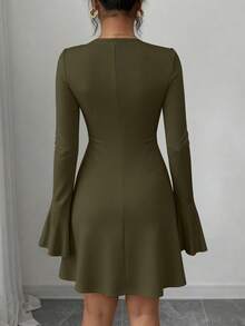 PRETTYGARDEN Women's Long Sleeve Elegant  Mini Dress Fall Bodycon Mock Neck Elegant Business Work Party Short Dresses New Years Valentine Vacation - 軍綠色 - 查看 2
