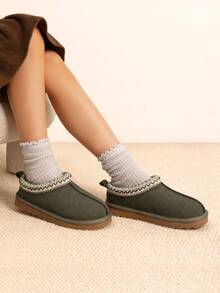 Playful Slip-On Slippers For Kids |,Soft Fuzzy House Shoes For Indoor & Outdoor Play (Toddler To Big Kid) - màu xanh lá - Xem 2