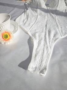 一件性感蕾丝拼接连体衣，修身剪裁，Y2K风格，适合派对、约会、节日礼物（如感恩节、情人节、圣诞节、万圣节），白色，夏季优雅款。 - 白色 - 查看 10