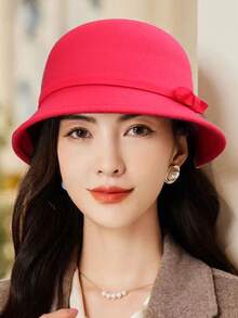 1顶新款秋冬百搭高顶帽，复古蝴蝶结高顶帽，优雅白色天鹅绒渔夫帽，时尚百搭，适合户外活动