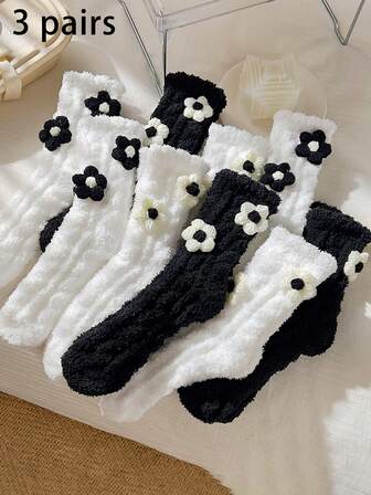 3双装女士舒适百搭纯色黑白花卉加厚船袜，保暖舒适