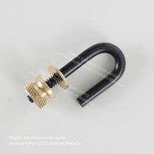 Staples Ladderax Anti-Tip Hook Clamp - 彩色 - 查看 2