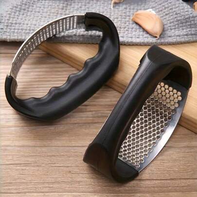 1pc Stainless Steel Garlic Press/Mincer | Heavy Duty Ergonomic Design, Suitable For Ginger And Nuts | Essential Easily Cleanable Kitchen Tool