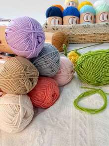 4股纯色钩针线，4团装，适合初学者，可用于钩织包袋、工艺品、装饰品、节日礼物、秋冬季饰品等。 - 彩色 - 查看 10