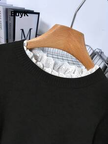 [Tops] BuyK Plus Size Elegant Lace Trim Crew Neck Long Sleeve Knit Sweater For Women, Fashionable Gold Button Decor Blouse Black - 黑色 - 查看 3