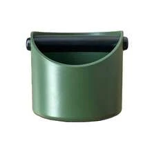 Caixa coletora de borra de café expresso em aço inoxidável, antiderrapante, com anel de borracha e formato inclinado.