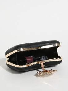 حقيبة مساء فاخرة مرصعة بالكريستال والراين، مناسبة للكرنفالات وفساتين الزفاف اللامعة والمناسبات الأخرى، ساحرة وأنيقة وفاخرة، حقيبة مساء مربعة مزينة بالكريستال صغيرة وناعمة، مناسبة للحفلات والولائم والسهرات وغيرها من المناسبات، هدية مثالية للنساء. محفظة مساء لامعة، مناسبة للكرنفالات والأعراس والحفلات والسهرات وغيرها من المناسبات. - الأسود - مشاهدة 2