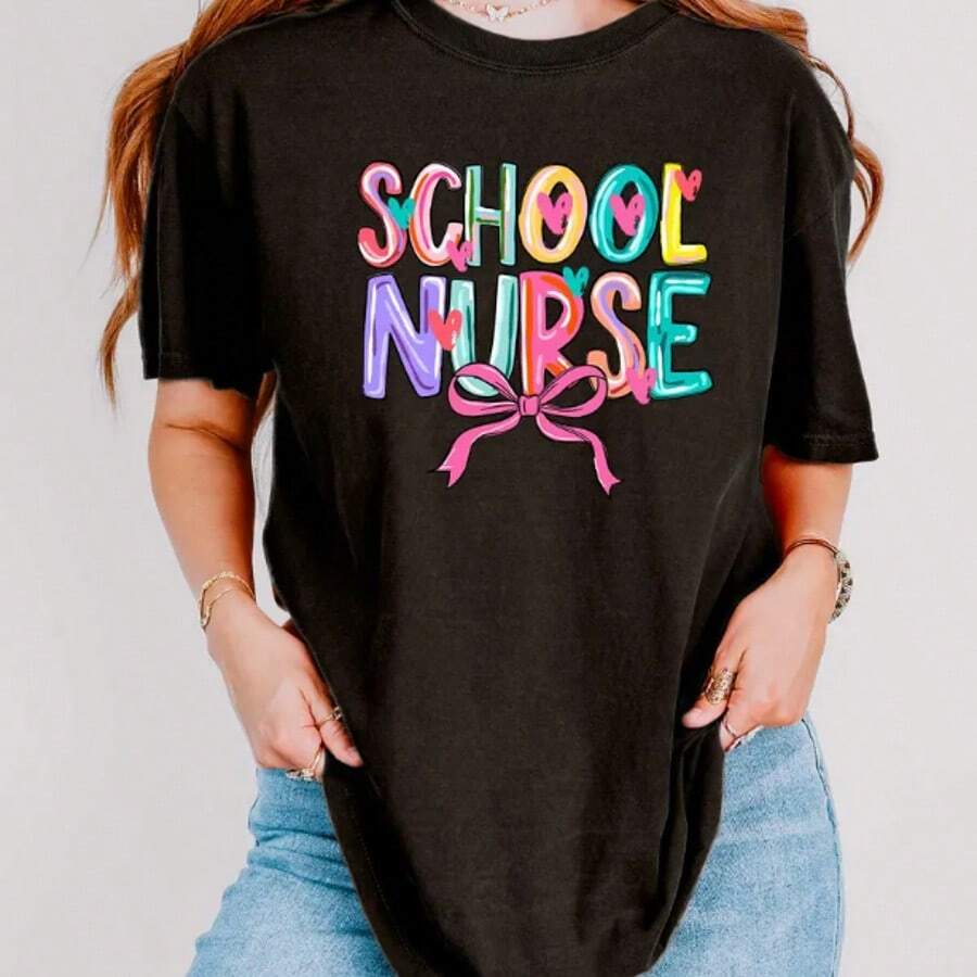 Womens Summer Tops School Nurse Shirt, School Nurse Gift For School Nurse, School Nurse TShirt, Back To School Nurse Tee, Cute Retro School Nurse T-Shirts Oversized Graphic Tees For Women,Casual Round Neck Short Sleeve T-Shirt Fashionable Dressing - 黑色011 - 查看 1