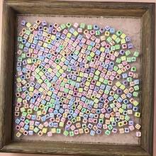 500 件 6 毫米生动亚克力字母珠套装 - 5 种颜色，方形字母图案，适合 DIY 珠宝和工艺品 - 非常适合手机饰品和创意设计 - 彩色 - 查看 27