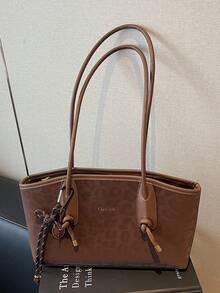 Túi xách nhung họa tiết da báo với tông màu nâu hoang dã * Dây xích kim loại; Khám phá vẻ đẹp hiện đại đô thị -- Mặt dây chuyền thắt nút dây thừng * Thiết kế dây đeo đôi; Bộ phụ kiện thể hiện triết lý cân bằng giữa sự hoang dã và thanh lịch. Phần đế nhung nâu sẫm được phủ họa tiết da báo đen. - Nhiều màu - Xem 14