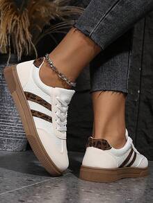Women's Casual Soft Bottom Non-Slip Low-Top Shallow Breathable Lace-Up Fashion Versatile Personalized Striped Sneakers, Skate Shoes For All Seasons