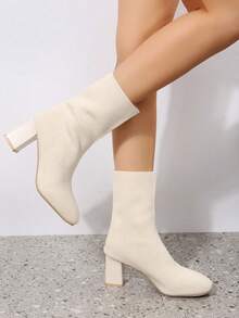 بوت كاحل مصنوعة من الأقمشة المحبوكة ذات لون واحد وأصابع مستديرة، بوت ذات كعب سميك عصرية للتنقل، بوت محبوكة مرنة للخريف والشتاء، بوت سهلة الارتداء للعطلات - بيج - مشاهدة 5