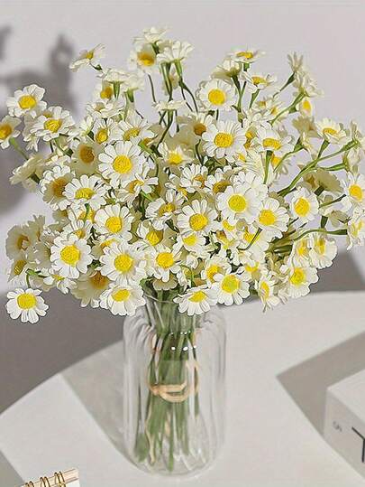 30 piezas Flores de margarita blanca pequeñas de estilo europeo artificiales, arreglos florales de margaritas falsas, flores silvestres para decoración de fiestas, hogar y fotografía para mesa de comedor y sala de estar, Día de San Valentín, regalos de cumpleaños y graduación (Jarrón no incluido)