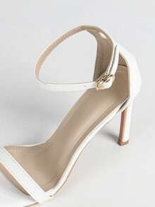Sandalias de tacón alto y punta abierta sexy blancas para mujer, sandalias cómodas con punta redonda, correa de tobillo y tacón fino - Blanco - Ver 7