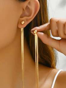 1 par de pendientes con borlas doradas minimalistas y elegantes, versátiles para hombres y mujeres, un exquisito regalo de Navidad/Fiesta/Cumpleaños