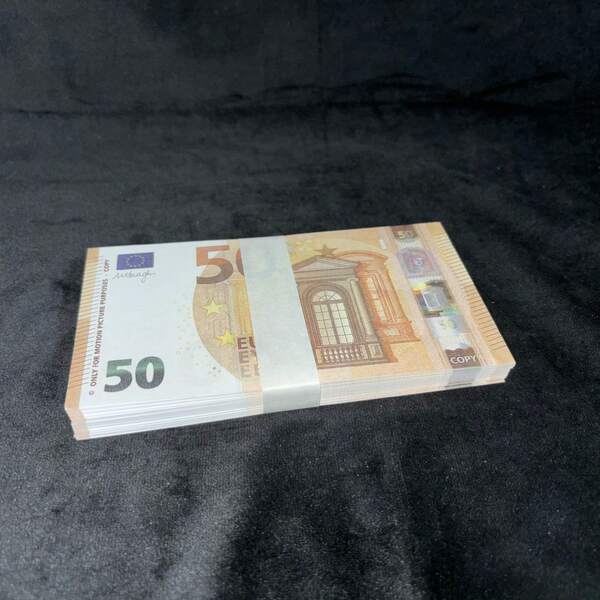 20pcs 3cm*1.5cm Miniature Paper Plate 50 Euros, 1 Pack For 100pcs Regular Size Paper 5€/10€/20€/50€/100€/200€ Euros Denomination Replica Party Game Props Entertainment Props Replica, Fake Euro New Year Decoration Prop Paper, Fake Euro New Year Gifts, Valentine's Day Bouquet Prop Paper, Holiday Gifts, Party Prop Paper, Film And Television Prop Paper, Shooting Prop Paper, Only European Prop Paper Is The Best Prop To Show Wealth